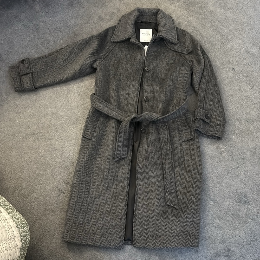 Abercrombie & Fitch Gray Herringbone Trench Coat